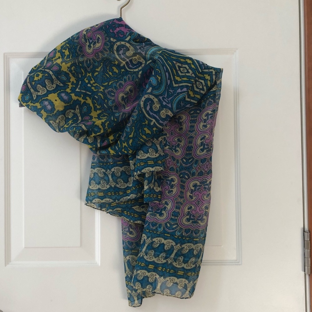 Charming Charlie Scarf - Picture 3 of 4